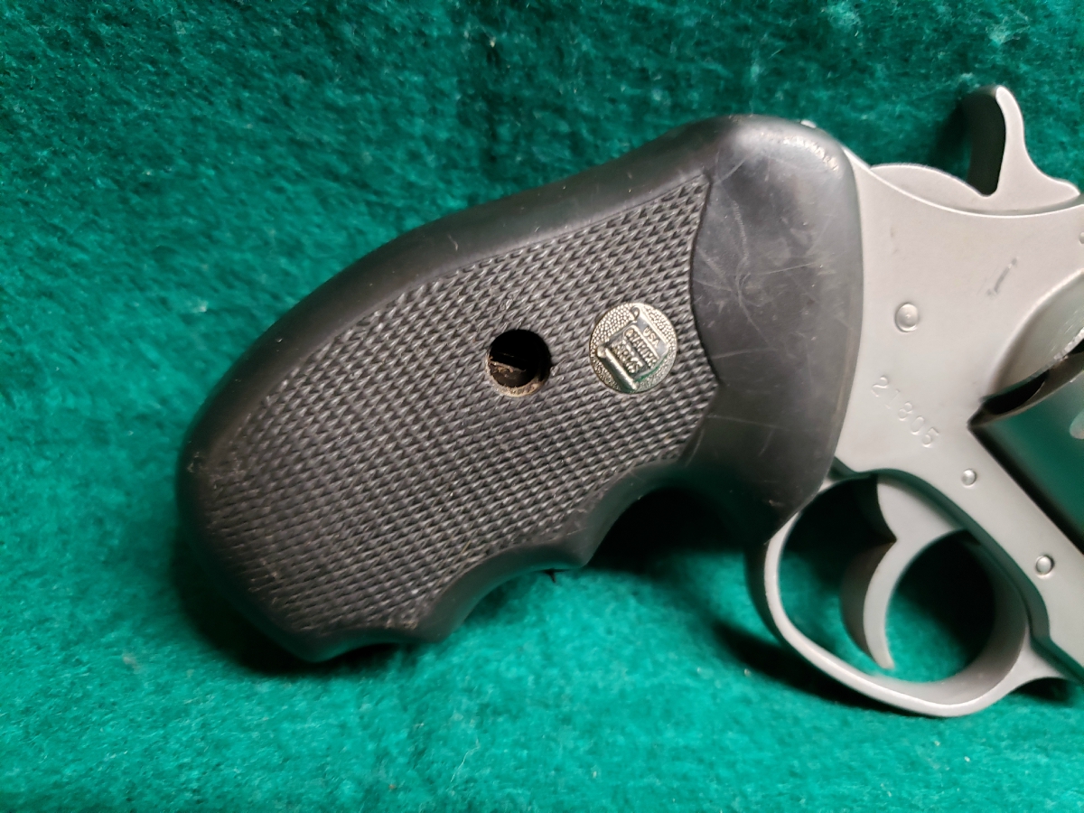 Charter Arms Model Undercover Stainless Double Action 5 Shot 2