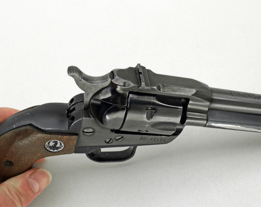 RUGER MODEL - SINGLE SIX SINGLE ACTION REVOLVER THREE SCREW - Picture 9