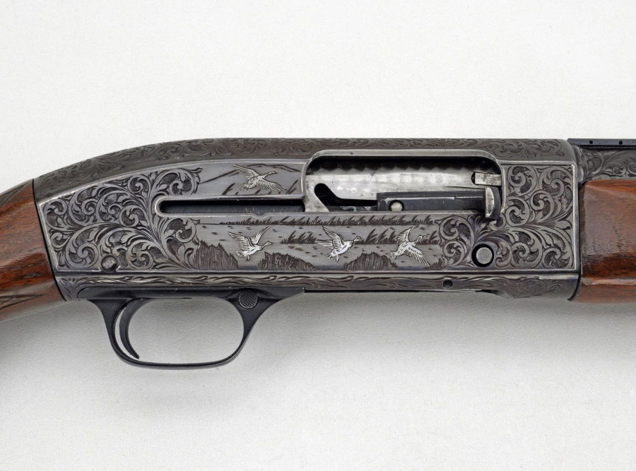 Winchester  (Pre 64) MODEL - 50 SEMI AUTO SHOTGUN ENGRAVED 2 BARREL SET 20 GA - Picture 3