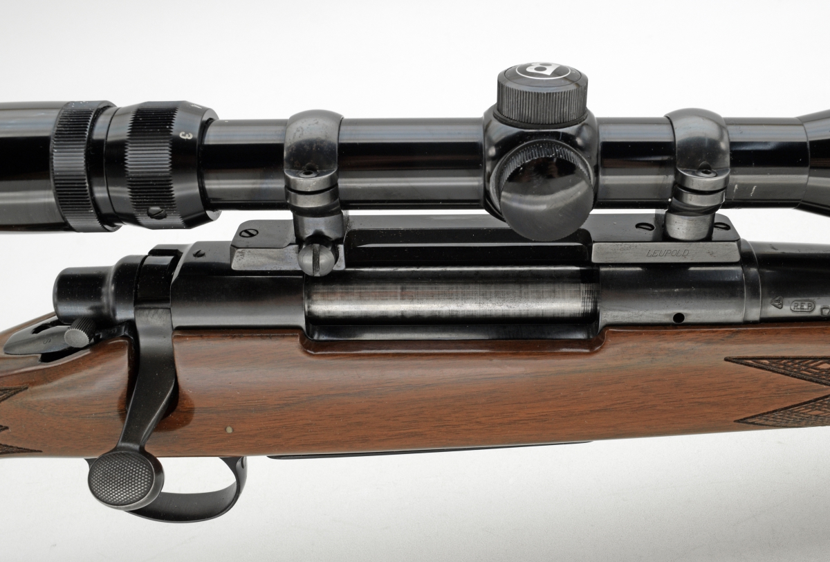 Remington Model 700 Bdl Bolt Action Rifle & 3x9 Scope Caliber 7mm Rem