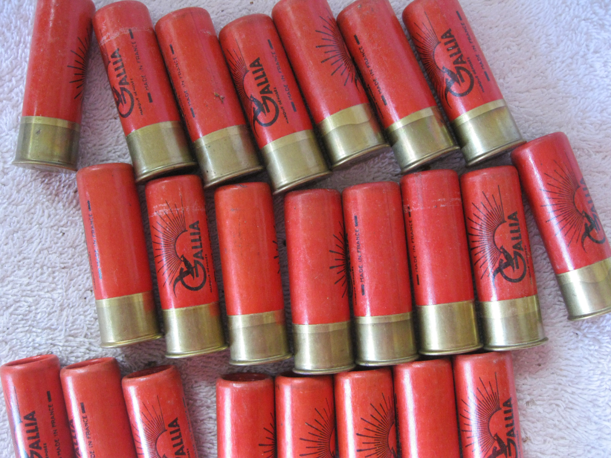 Gevelot 12 Gauge Shotgun Shells Paris Gallia France 23 Count Roll Crimp ...