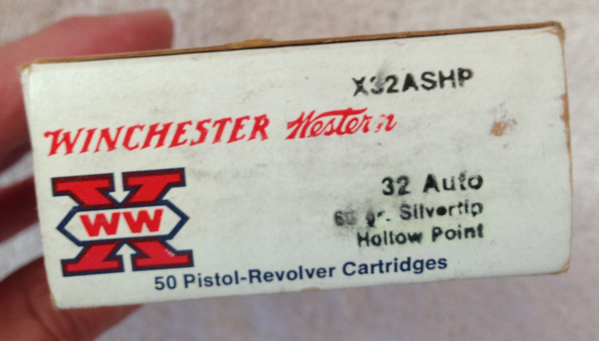 Winchester Western 32 Auto 30 Grain Silvertip Hollow Point Pistol ...