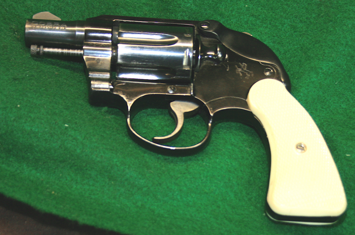 COLT - COBRA-ALLOY FRAME-2 INCH-BLUE-.38 SP.-1965 AGE-LOW ROUND COUNT-FRANZITE GRIPS-HAMMER SHROUD - Picture 1