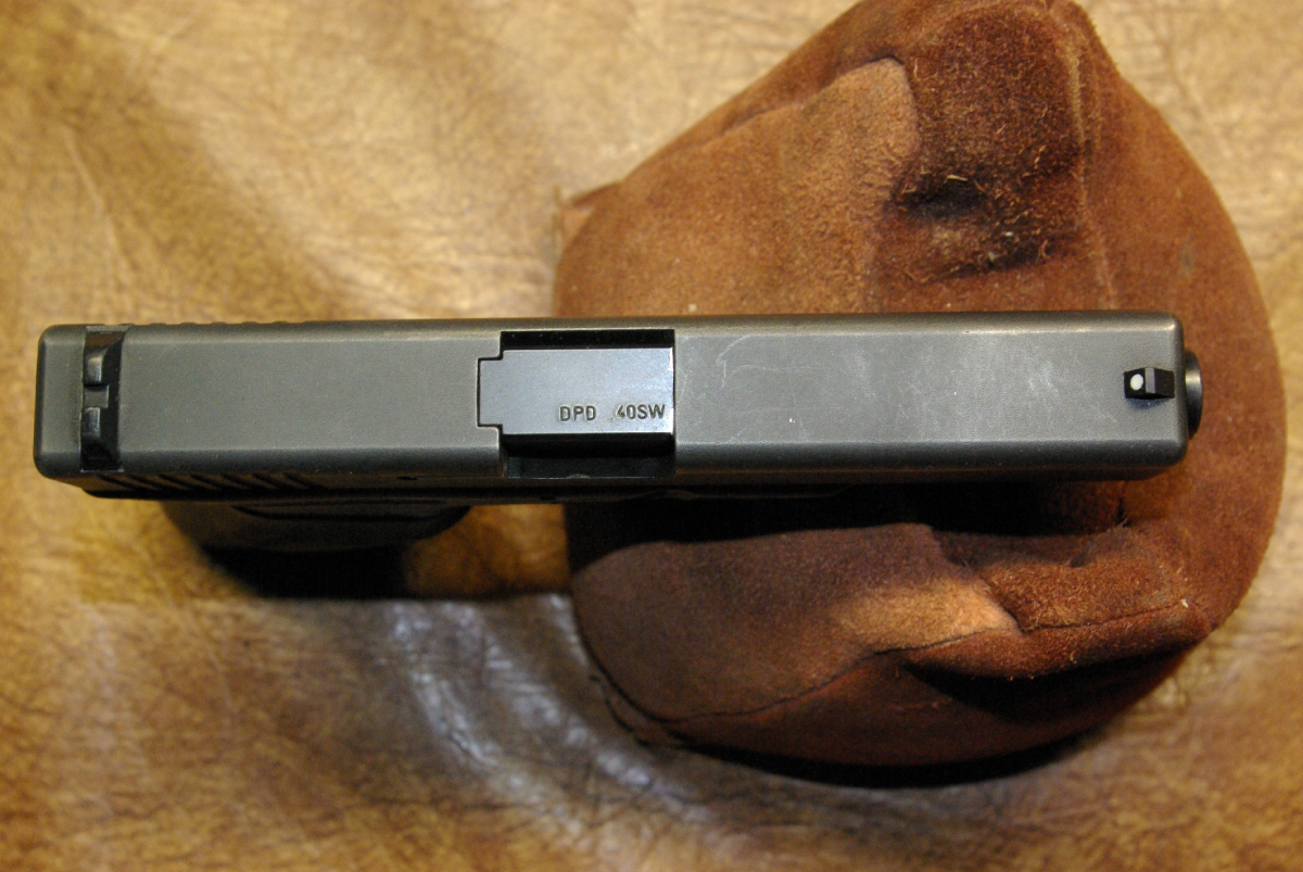 Glock, Inc. - 22 Standard Fixed Sights  Detroit PD Service Weapon   3 Correct Glock Magazines - Picture 5