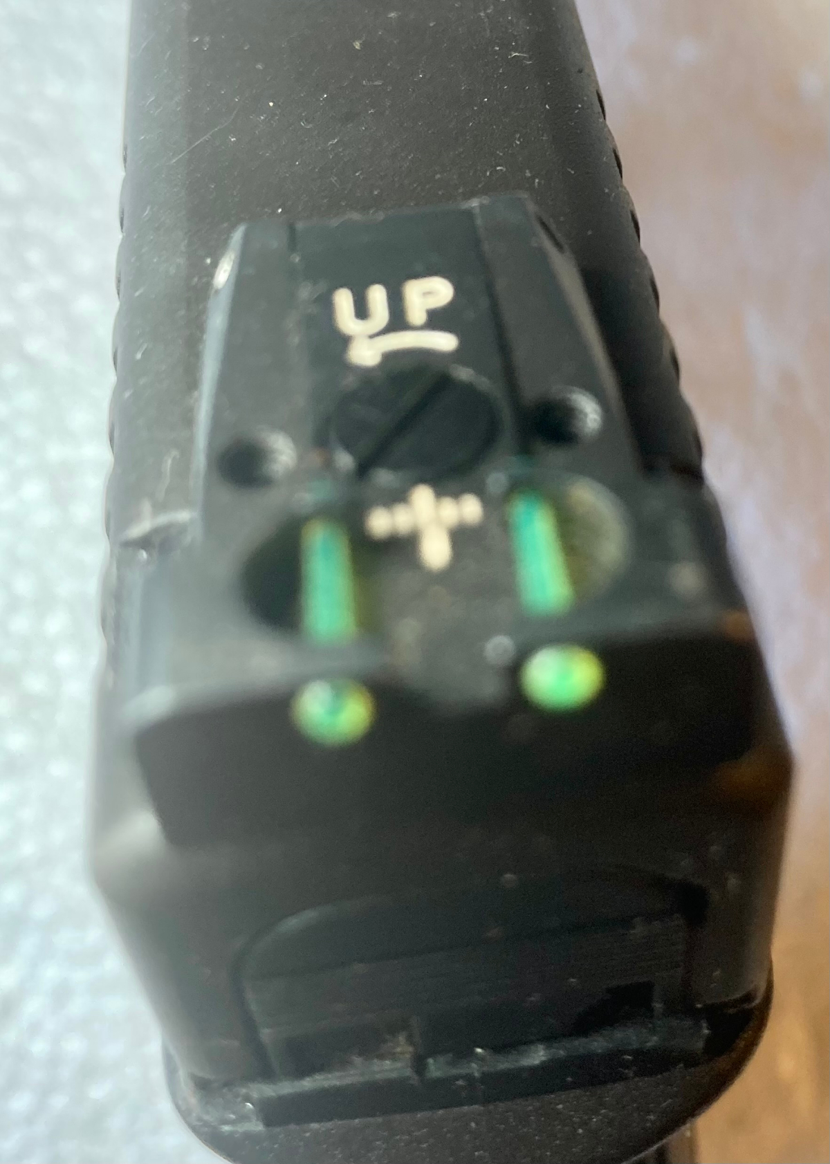 Glock MODEL 19 GEN 2, 3 HI CAP MAGS, ADJUSTABLE FIBER OPTIC HIGH