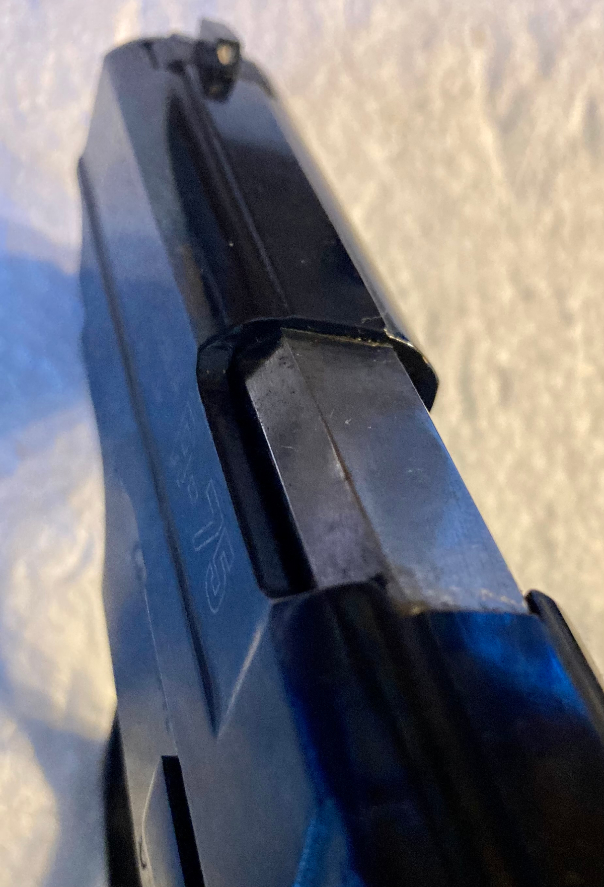 AstraUnceta A75 Concealed Carry Da/Sa Pistol, 4Magazines, Holster