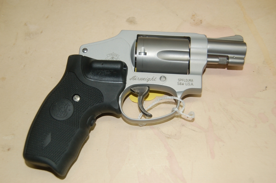 Smith & Wesson Model 6422 Airweight