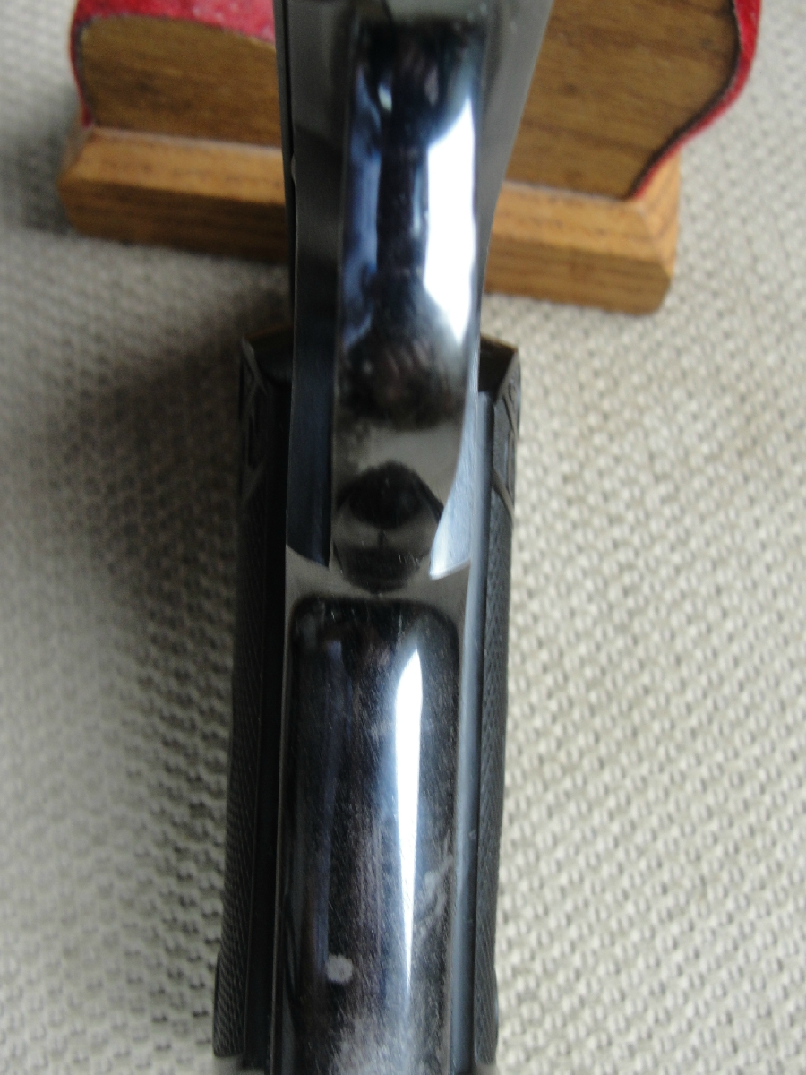 - COLT 1903 POCKET HAMMER 38 ACP 4 1/2 IN BARREL - Picture 8 - COLT 1903 POCKET HAMMER 38 ACP 4 1/2 IN BARREL - Picture 8