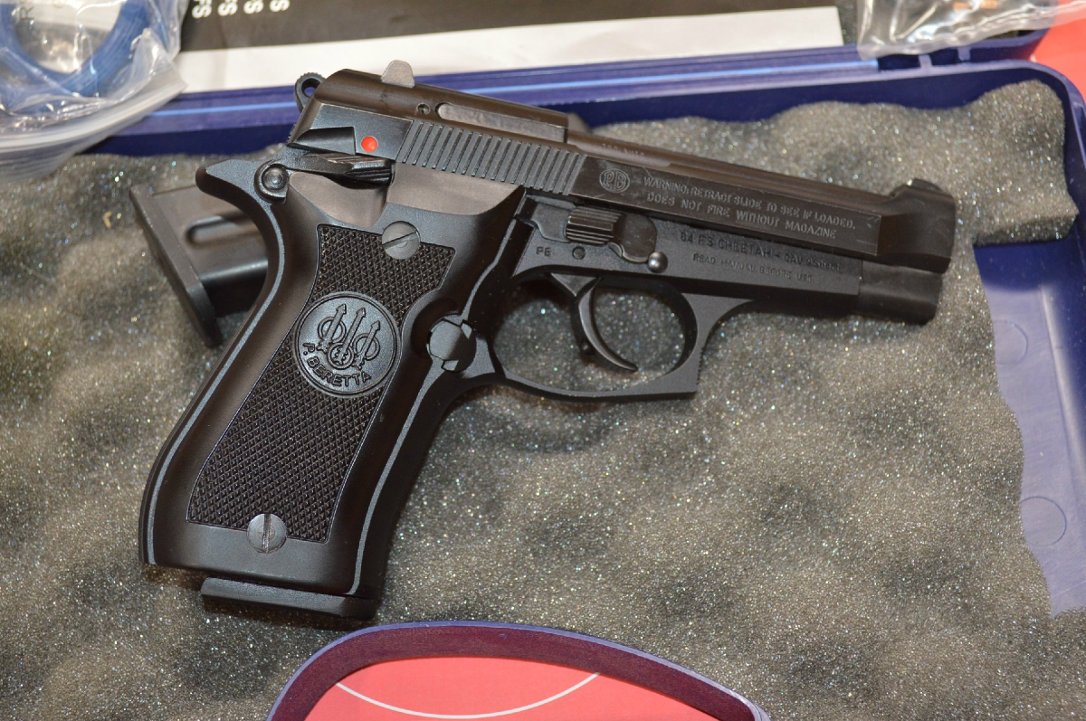 Beretta 84 Fs Cheetah .380 Auto Made In Italy Excellent Condition ...