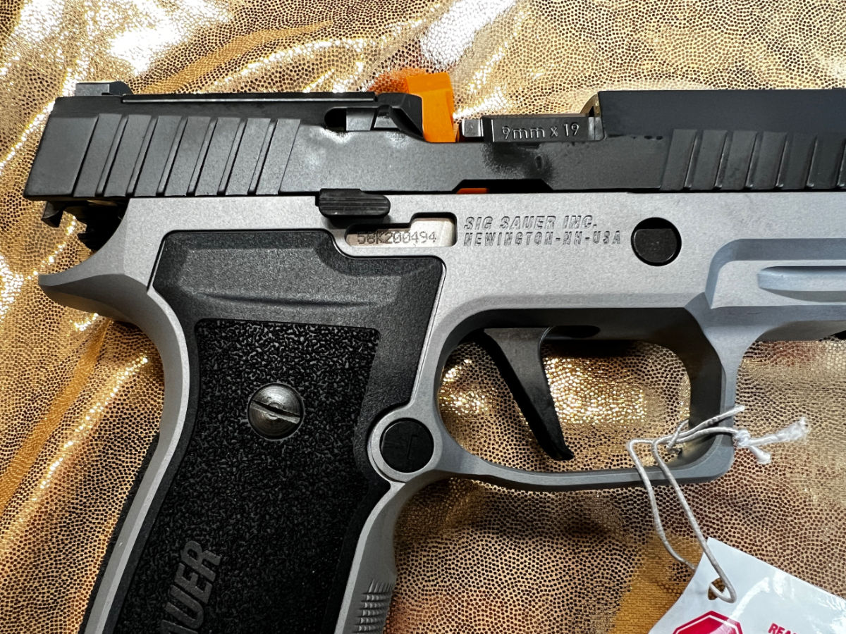 SIG Sauer P320 AXG CARRY 9mm 3.9 reverse two tone, striker, X-ray, (2 ...