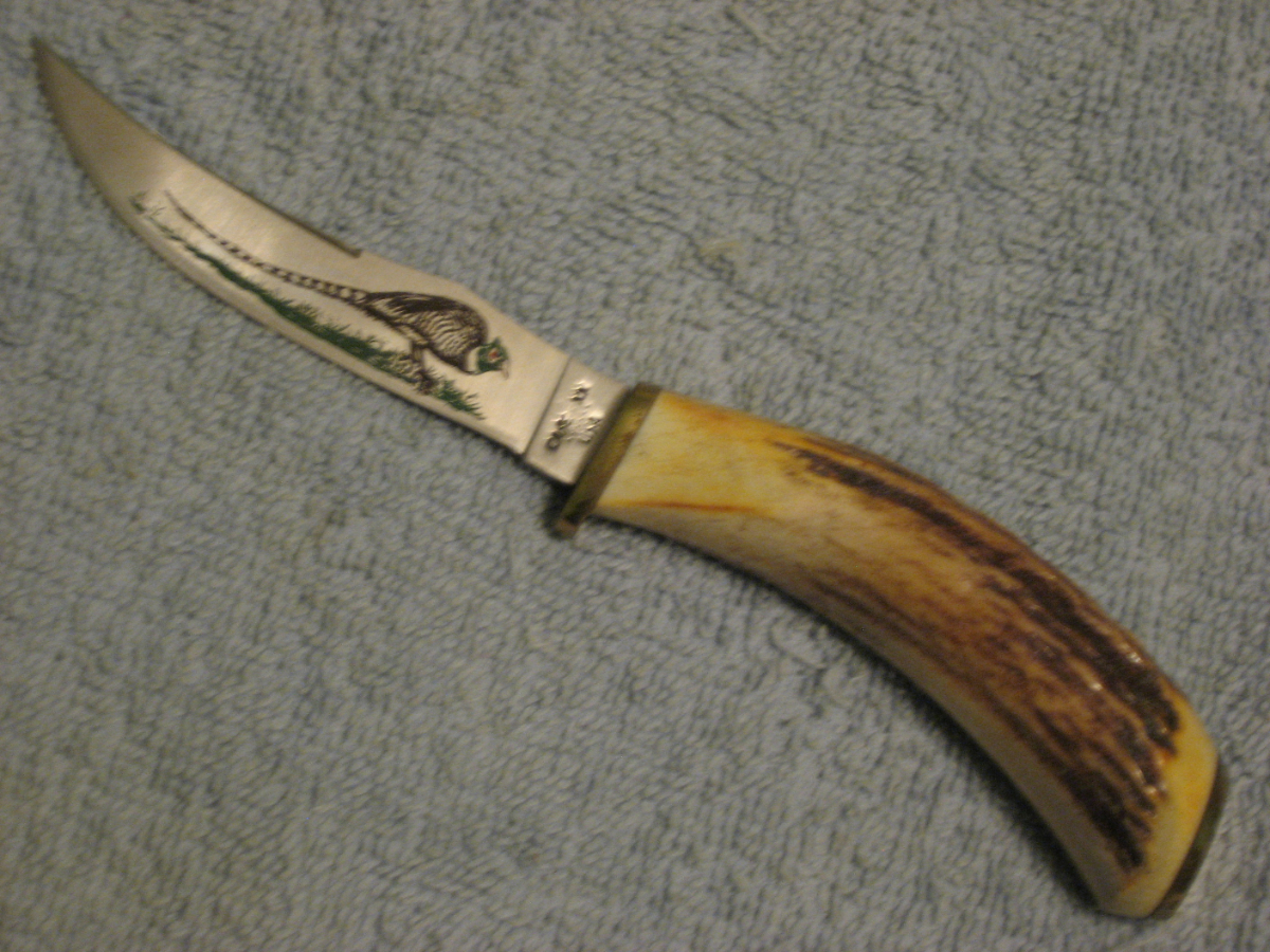 Case " " Small Game Knife (1984) Model 5233 1/4 Ssp Pheasant Etched