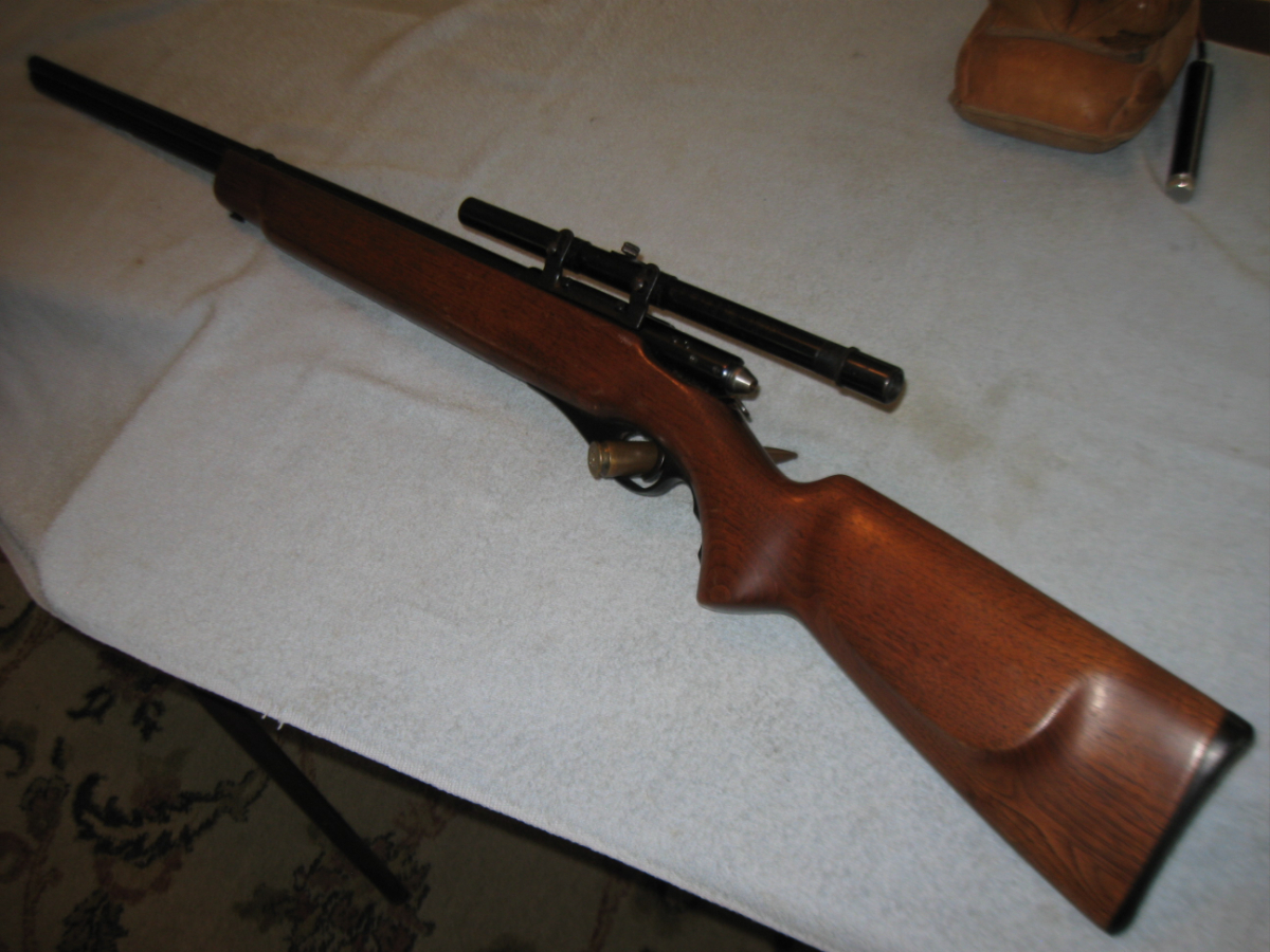 Mossberg MODEL 46 B (b) TARGET RIFLE 26 INCH BARREL, ADJUSTABLE TRIGGER ...