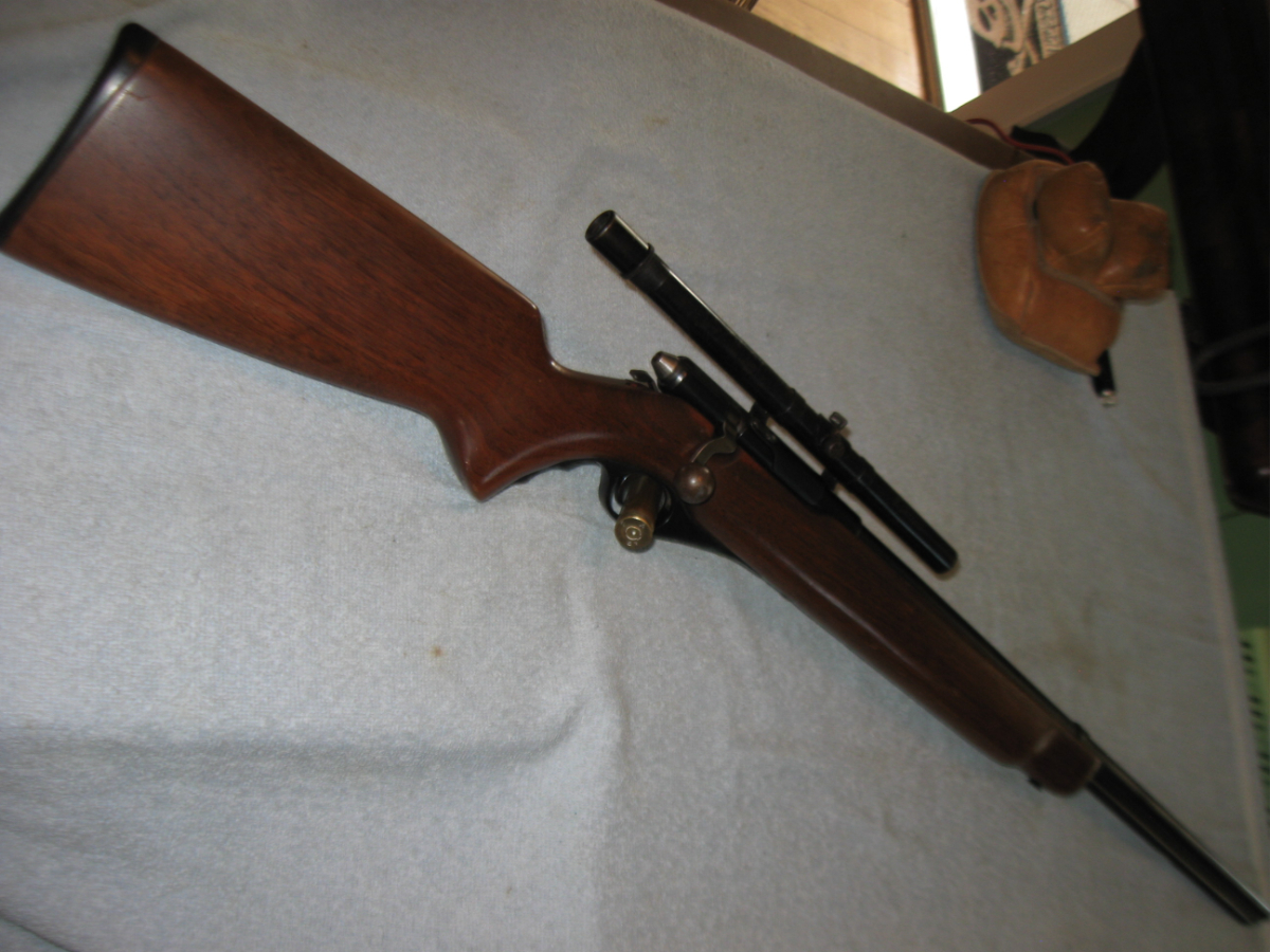 Mossberg MODEL 46 B (b) TARGET RIFLE 26 INCH BARREL, ADJUSTABLE TRIGGER ...