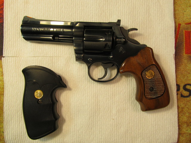 Colt King Cobra 4 Inch Blued .357 Magnum For Sale at GunAuction.com ...