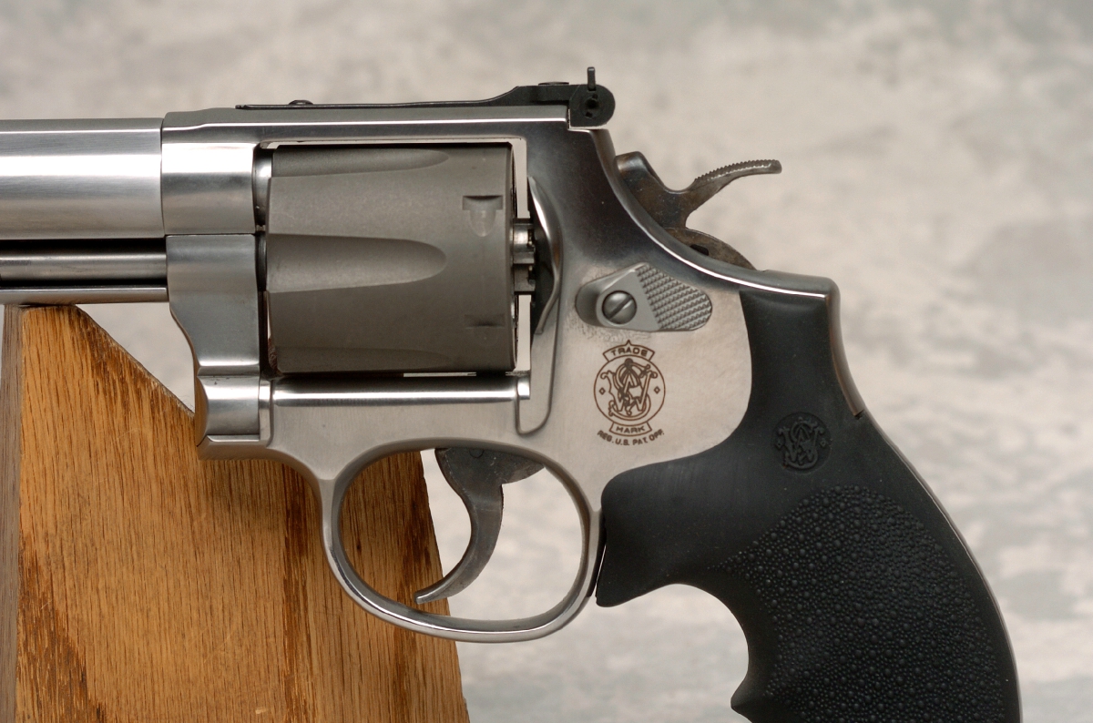 Smith And Wesson S&W Model 646 .40 S&W 4 In. Barrel W/Case, Papers, Acc ...