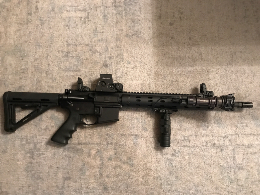 Daniel Defense Ddm4v7 W/ Eotech Xps2 & Surefire Weapon Light 5.56mm ...