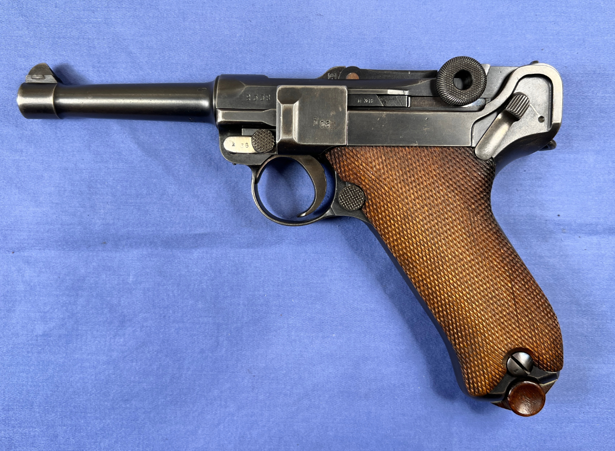 Gewehrfabrik Erfurt Very nice 1913 dated Imperial Luger rig with Erfurt tool, Cavalry lanyard and 1913 holster 9mm Luger - Picture 2