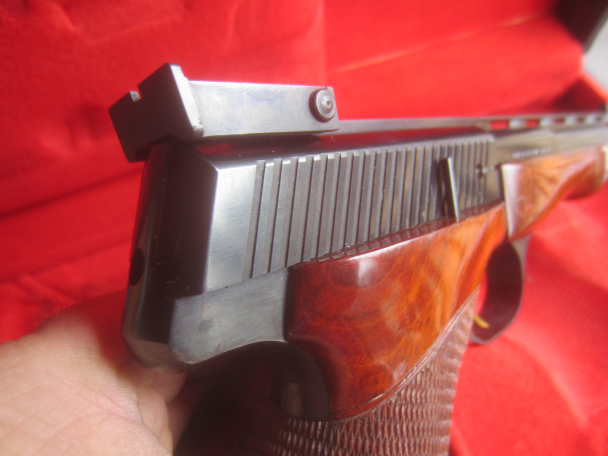 Browning Medalist 1967 Target Pistol Estate Gun 22 Lr For Sale At 17003579 6058