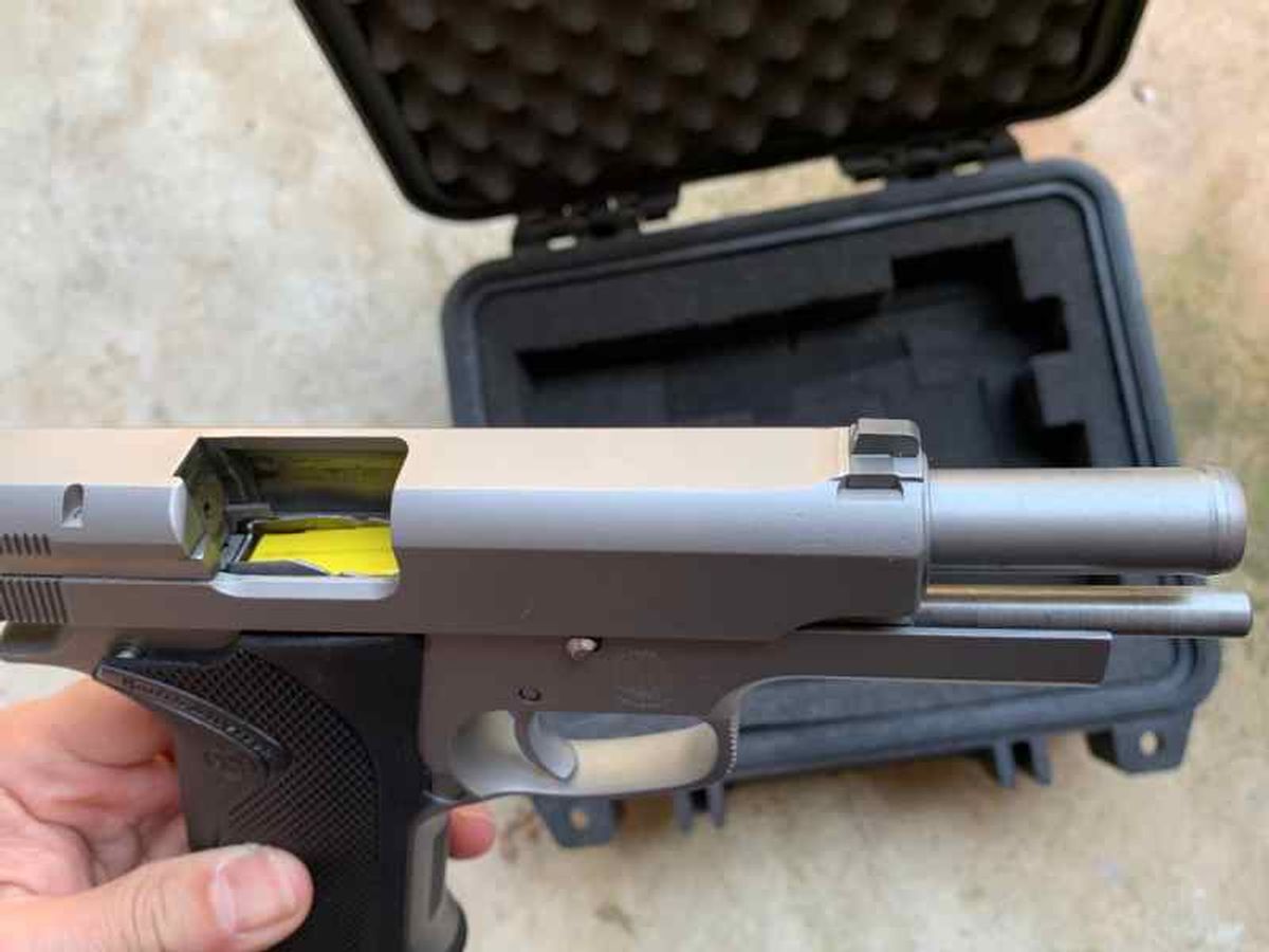 Smith wesson s w 4 1076 fbi 10mm model 10mm for sale at gunauction