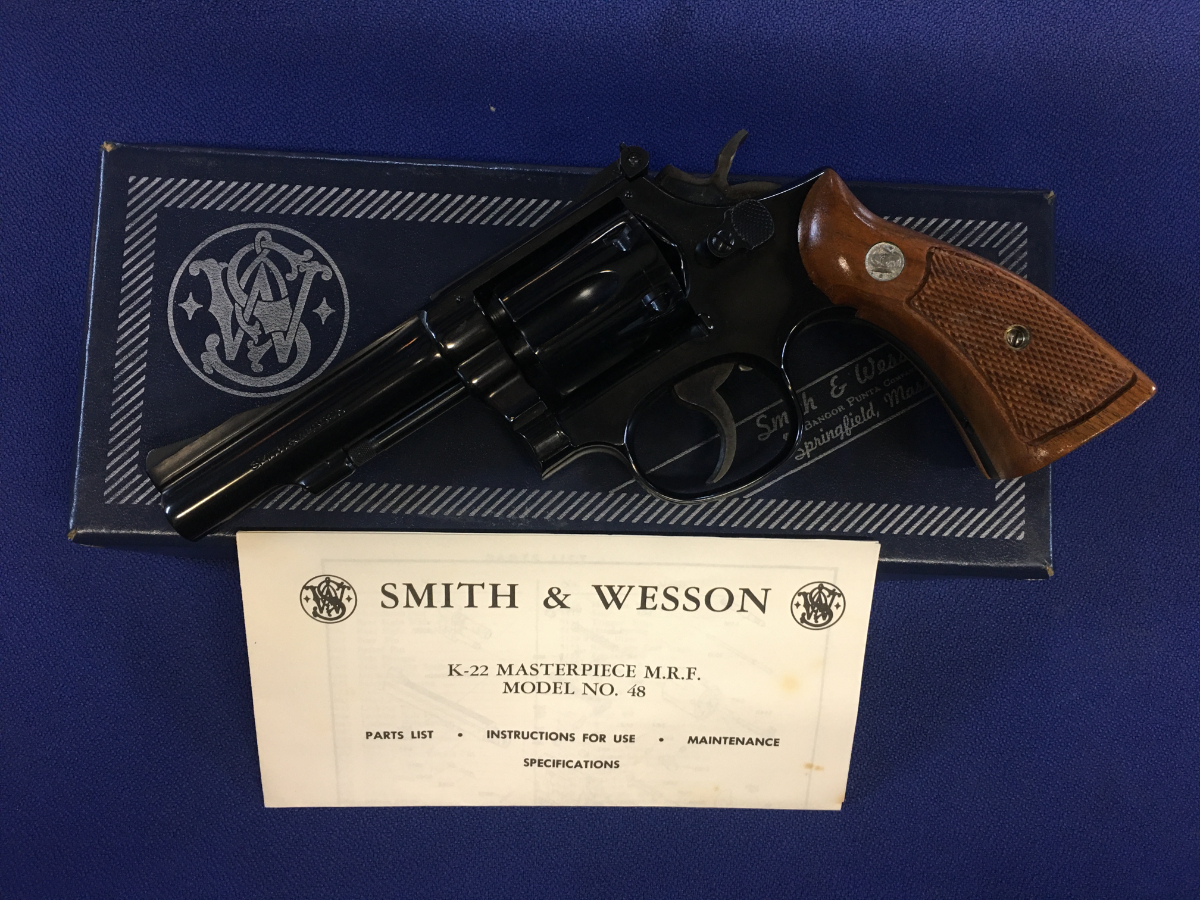 SMITH & WESSON MODEL 48-3 W/ FACTORY BOX & PAPERS CHAMBERED IN .22 Magnum - Picture 4