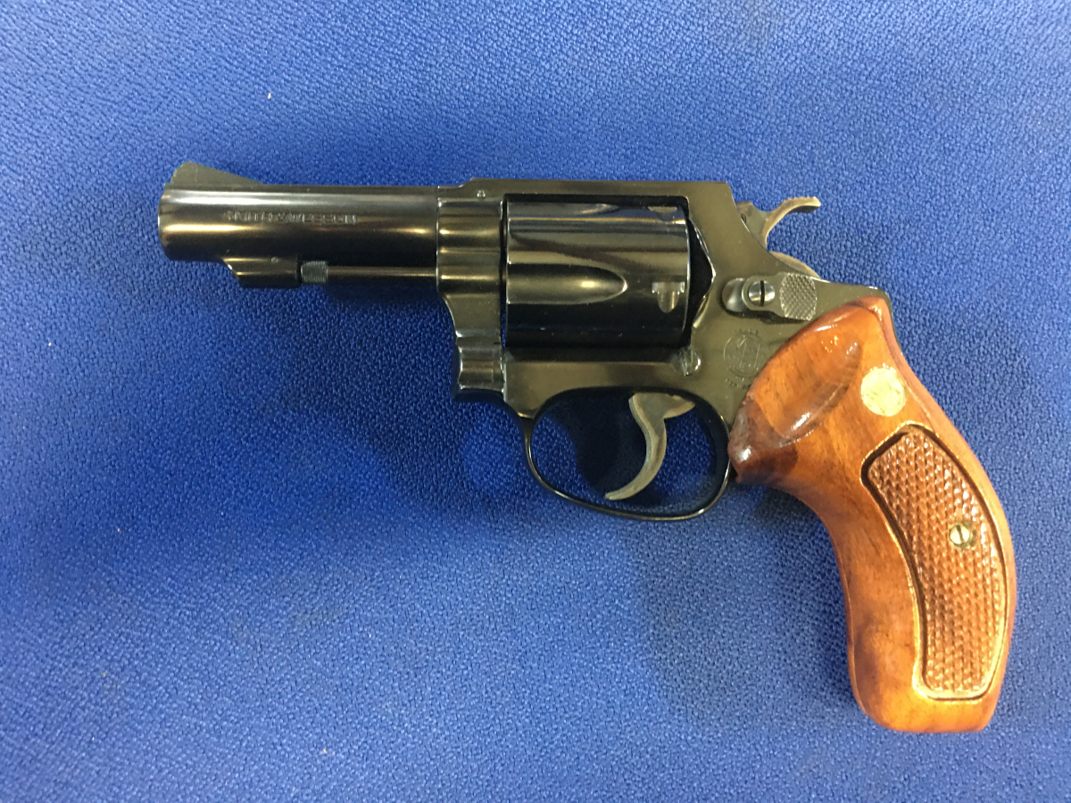 Smith & Wesson S&W MODEL 36-1, COMES WITH FACTORY BOX & PAPERS, CHAMBERED IN .38 Special - Picture 2