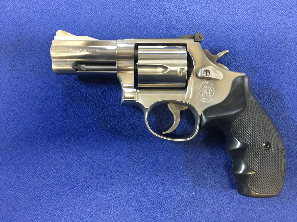 SMITH & WESSON MODEL 696-1, COMES W/ FACTORY BOX & PAPERS, CHAMBERED IN .44 Special - Picture 2