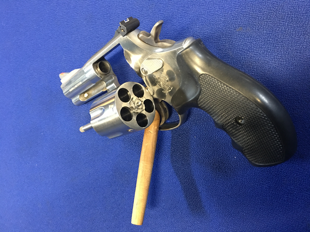 SMITH & WESSON MODEL 696-1, COMES W/ FACTORY BOX & PAPERS, CHAMBERED IN .44 Special - Picture 3