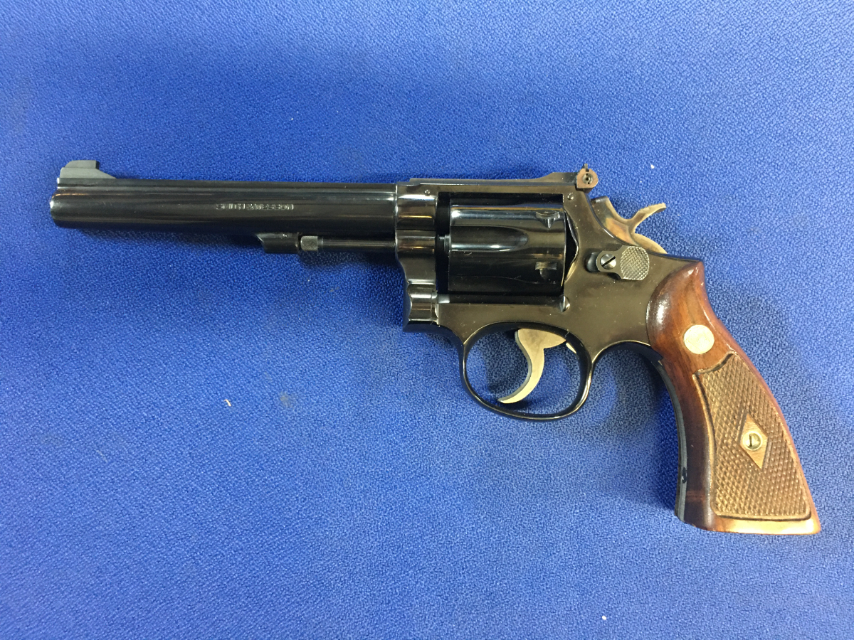 Smith & Wesson MODEL 48-4, COMES W/ FACTORY BOX & PAPERS, CHAMBERED IN .22 Magnum - Picture 2