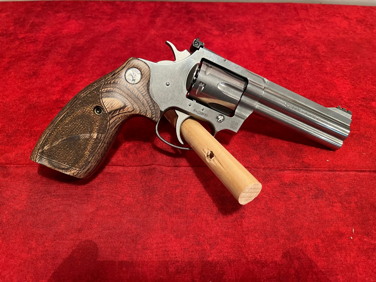 Colt King Cobra Target.357 magnum Stainless Steel - Picture 3