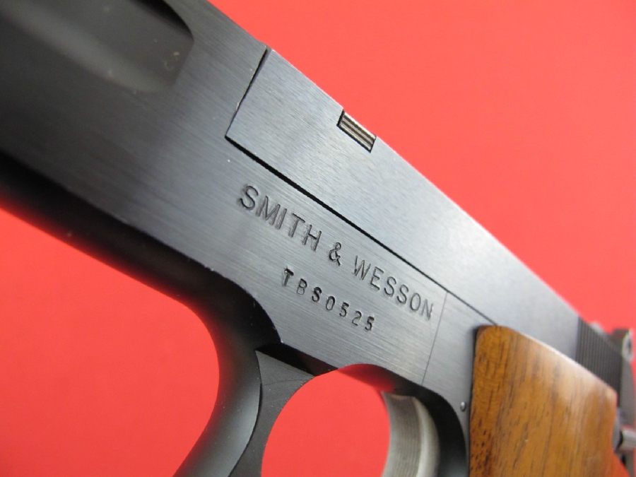 Smith & Wesson Model 422 22lr - 4.5in Blue, Nice!! **NO RESERVE** - Picture 8 Smith & Wesson Model 422 22lr - 4.5in Blue, Nice!! **NO RESERVE** - Picture 8