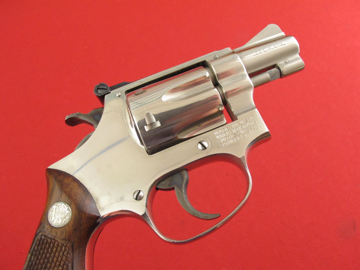 Smith & Wesson Model 34-1 22LR, 2in Nickel, Flat Latch, MFG 1960, C&R OK, NO RESERVE .22 LR - Picture 3
