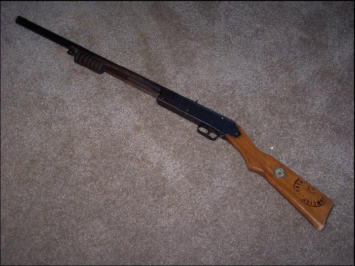 Daisy Buck Jones Model 107 B-B Rifle