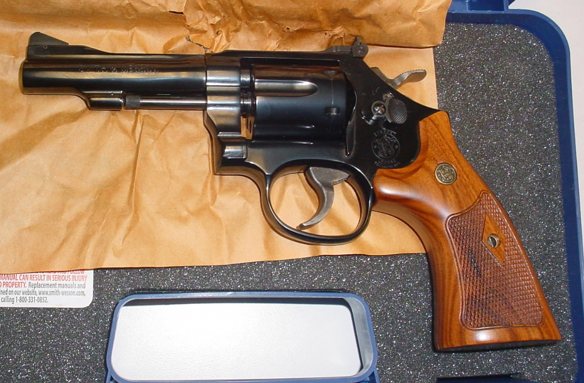 Smith And Wesson Model 48 7 Classic 22 Magnum Revolver 4 Inch 22 Magnum For Sale At Gunauction 5873