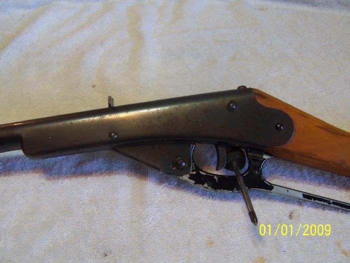 Daisy Model 155 1000 Shot Air Rifle Bb Gun For Sale at GunAuction.com ...