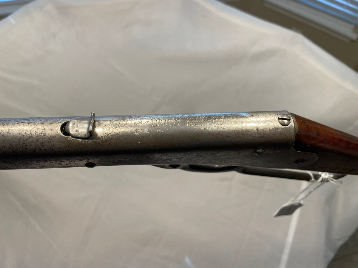 Daisy Model B 1000 Shot BB 17180374