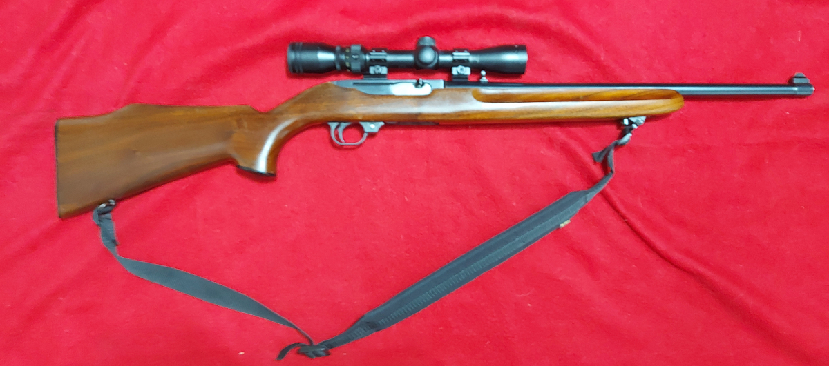 Ruger Model 44 Carbine Deluxe Sporter Rifle With Fingergroove Walnut 