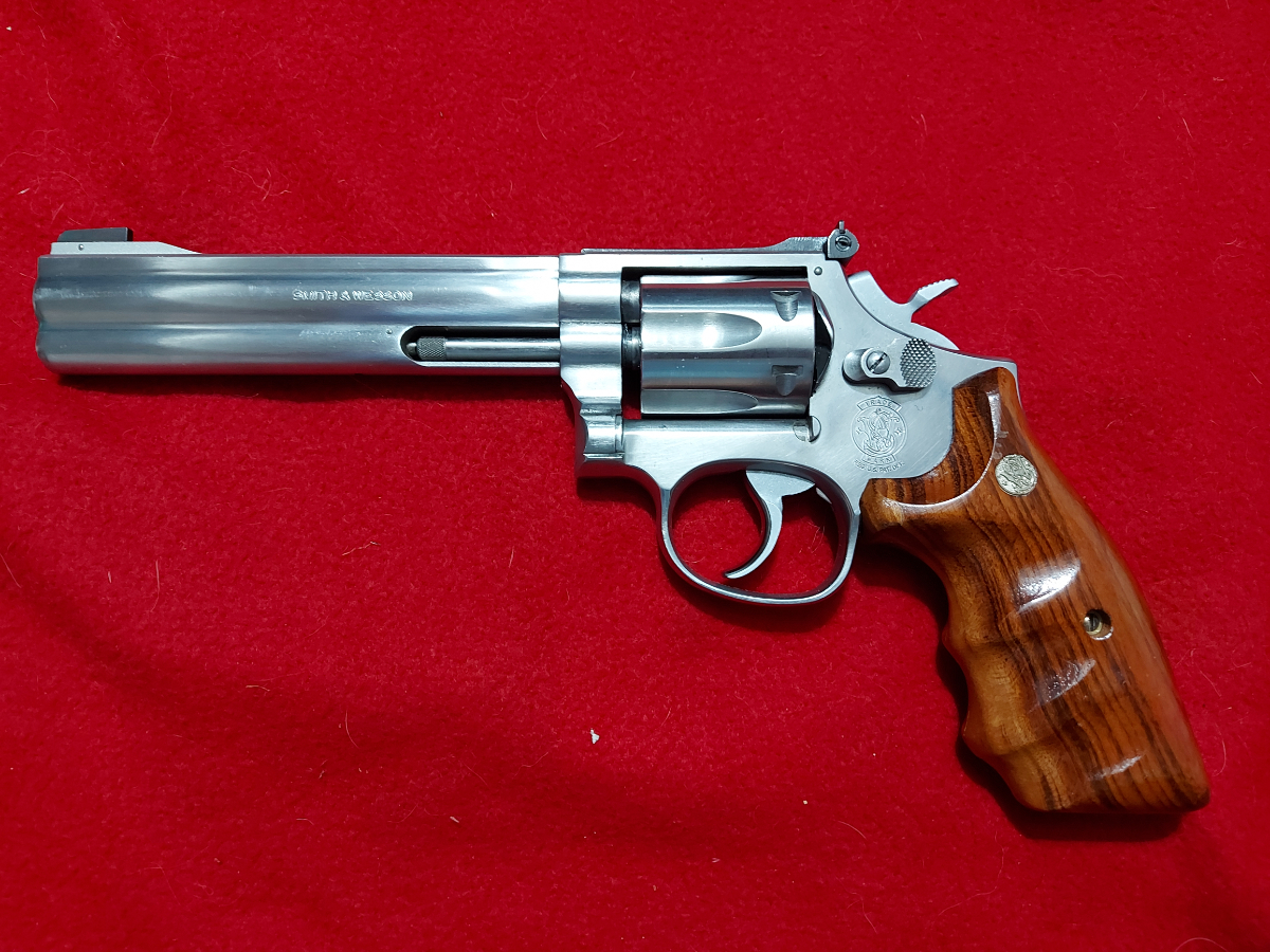 Smith & Wesson S&W 648 NO DASH 6