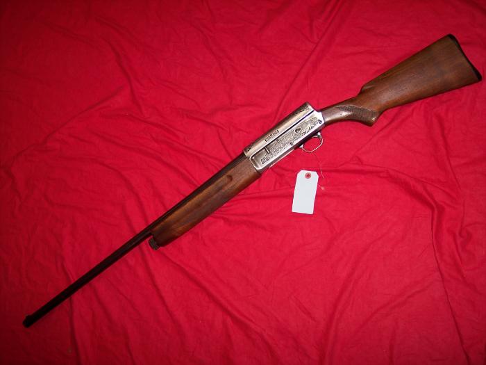 Savage Model 745 Semi Auto - 12 Gauge, Lightweight Hunter!!! - Picture 10