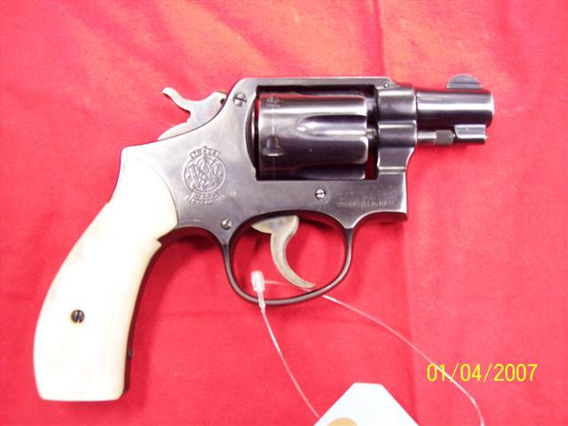 Smith And Wesson Model 10 Snub Nose 38 Special Revolver Pearl Grips For Sale At Gunauction Com