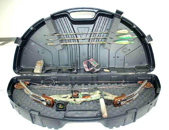 Hoyt Ultra Mag Xt 2000 Compound Bow W/ Case For Sale at