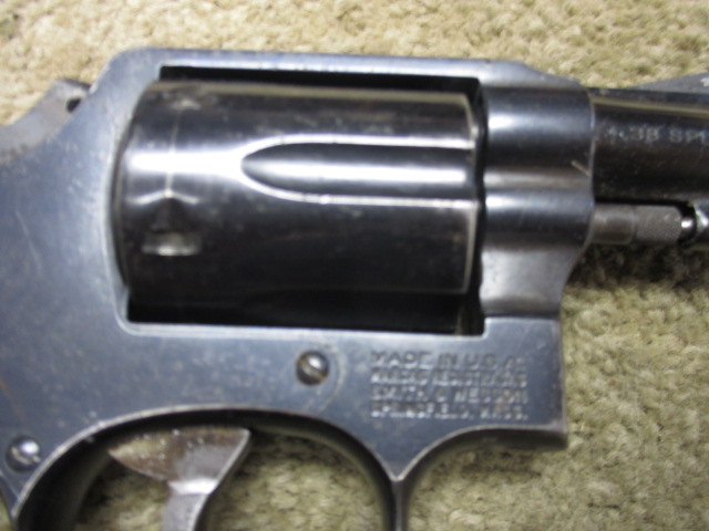 Smith & Wesson MODEL 10-7. WITH 2 INCH BARREL MARKED 38. 357 MAGNUM CYLINDER. BOBBED HAMMER. ROUND BUTT .357 Magnum - Picture 5