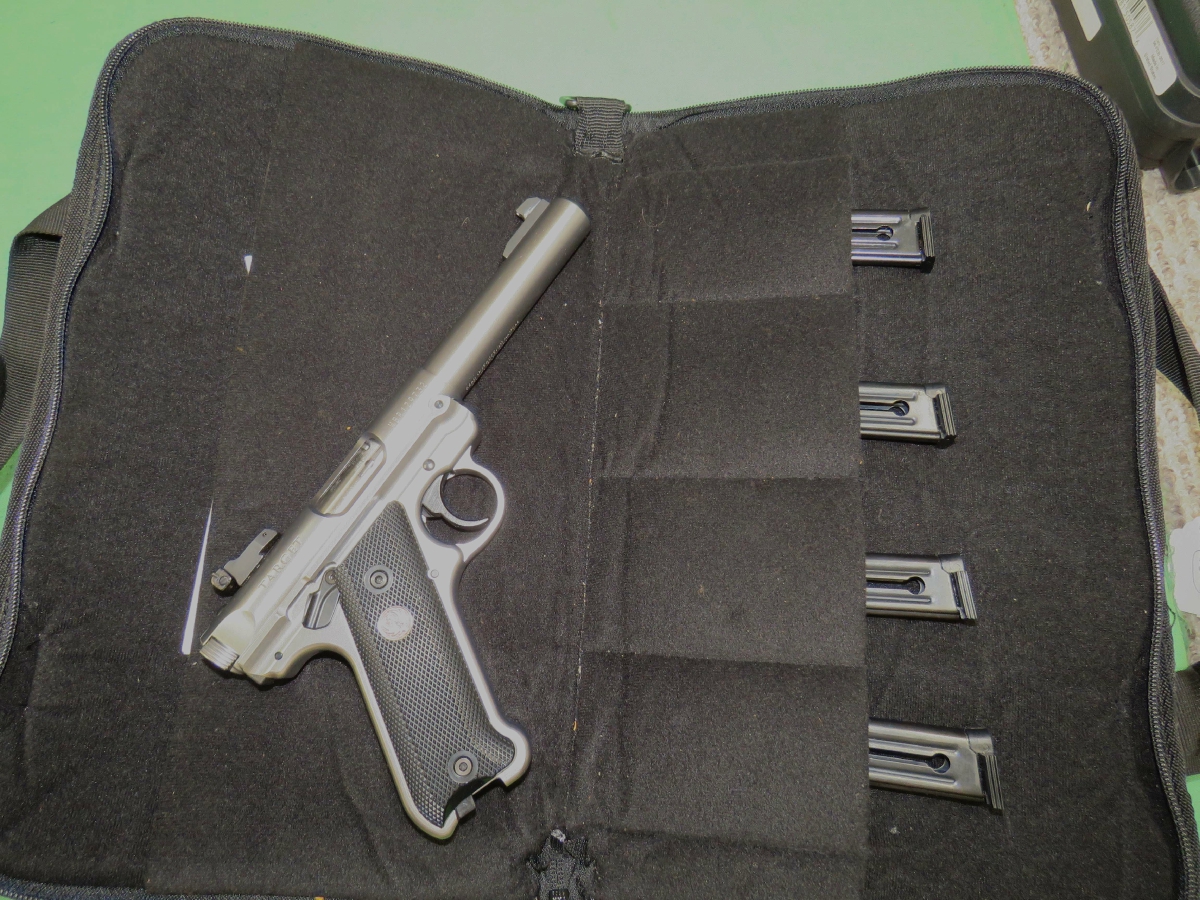 Ruger Mk Iv Stainless Target Pistol, 22lr, W/4 Magazines & Carry Case