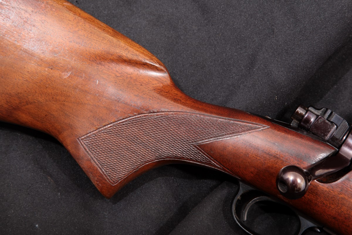 Winchester Model 70 Rifle, Pre1964, Blue, 23 Bolt Action Rifle