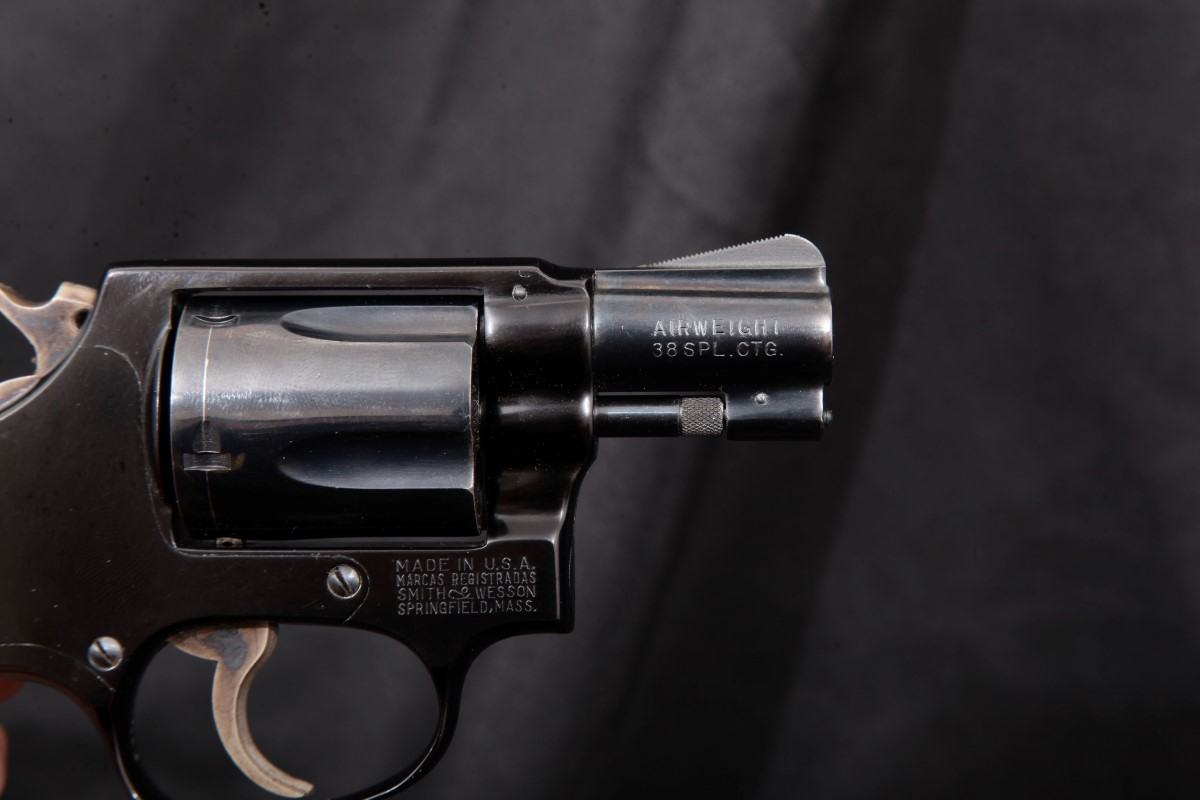 Smith And Wesson Sandw Model 37 The 38 Chiefs Special Airweight Blue And Black 2 Pinned Barrel Sa 6545