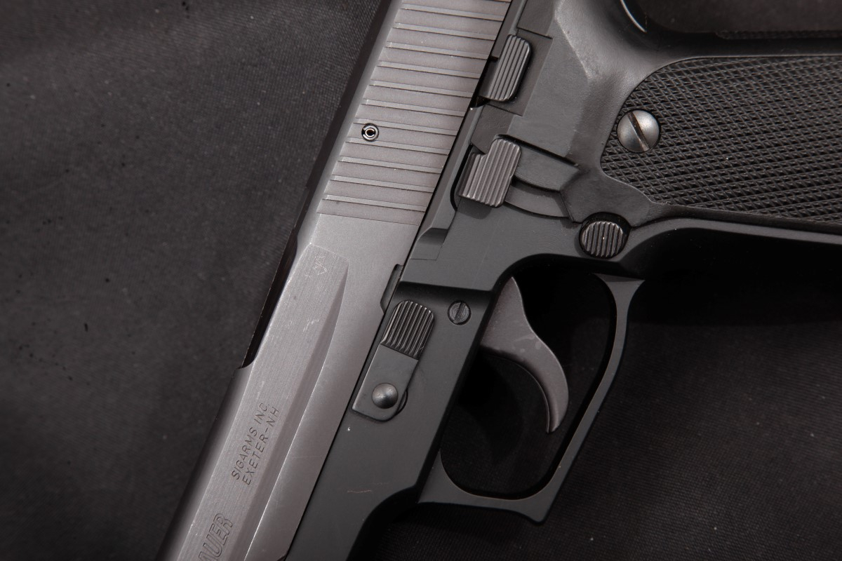 SIG Sauer - West German Model P226, Blue & Black 4.4 SIG Sauer - West German Model P226, Blue & Black 4.4