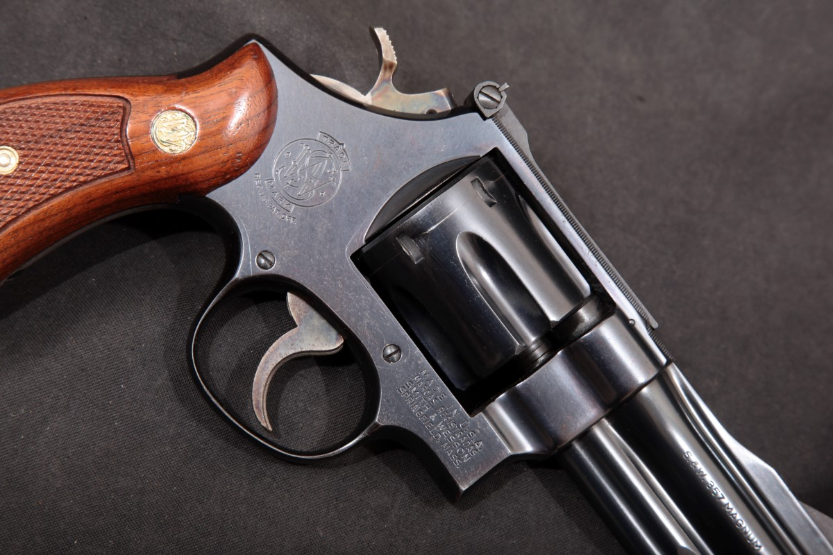 Smith & Wesson S&W Model 27-2 The .357 Magnum, Blue 3 1/2