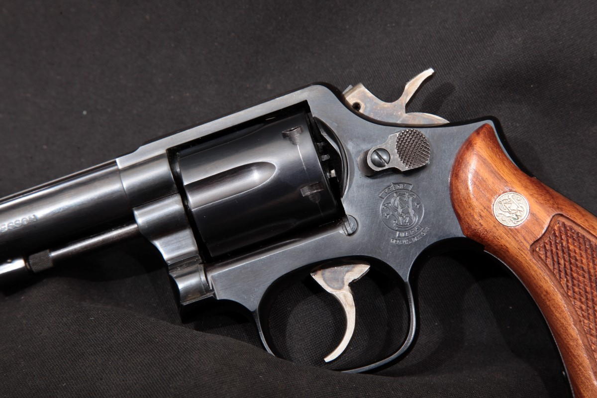 Smith & Wesson S&W Model 13-4 The .357 Magnum Military & Police Heavy ...