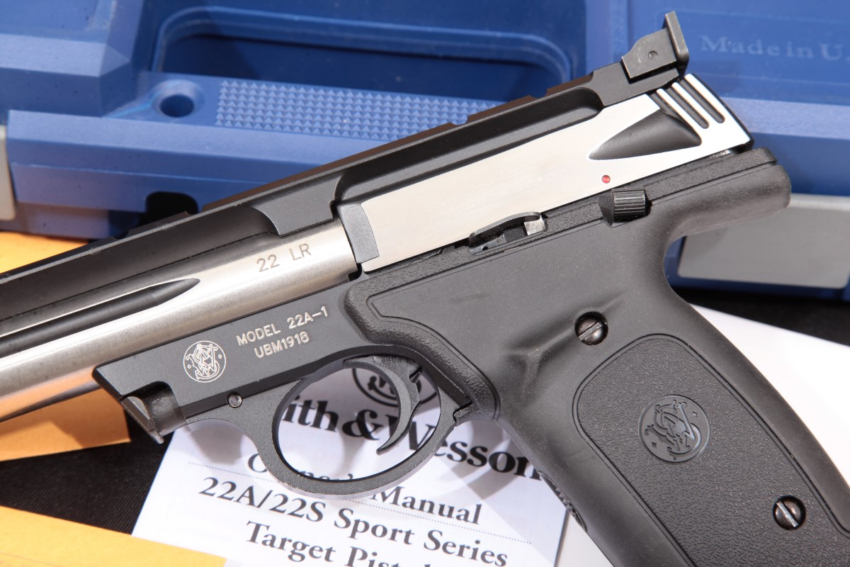 Smith & Wesson - S&W Model 22A-1 107438, Stainless & Black 7