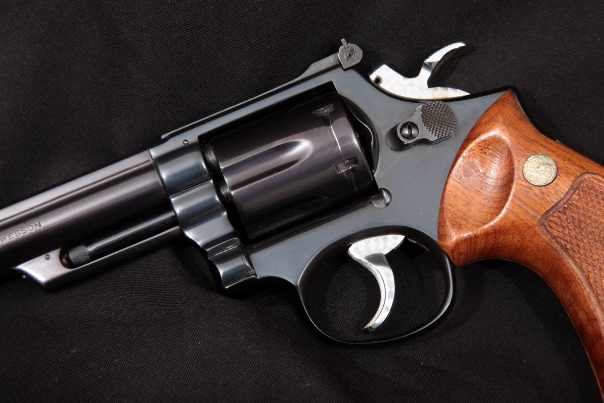 Smith & Wesson - S&W Model 19-3 The .357 Combat Magnum, Blue 6