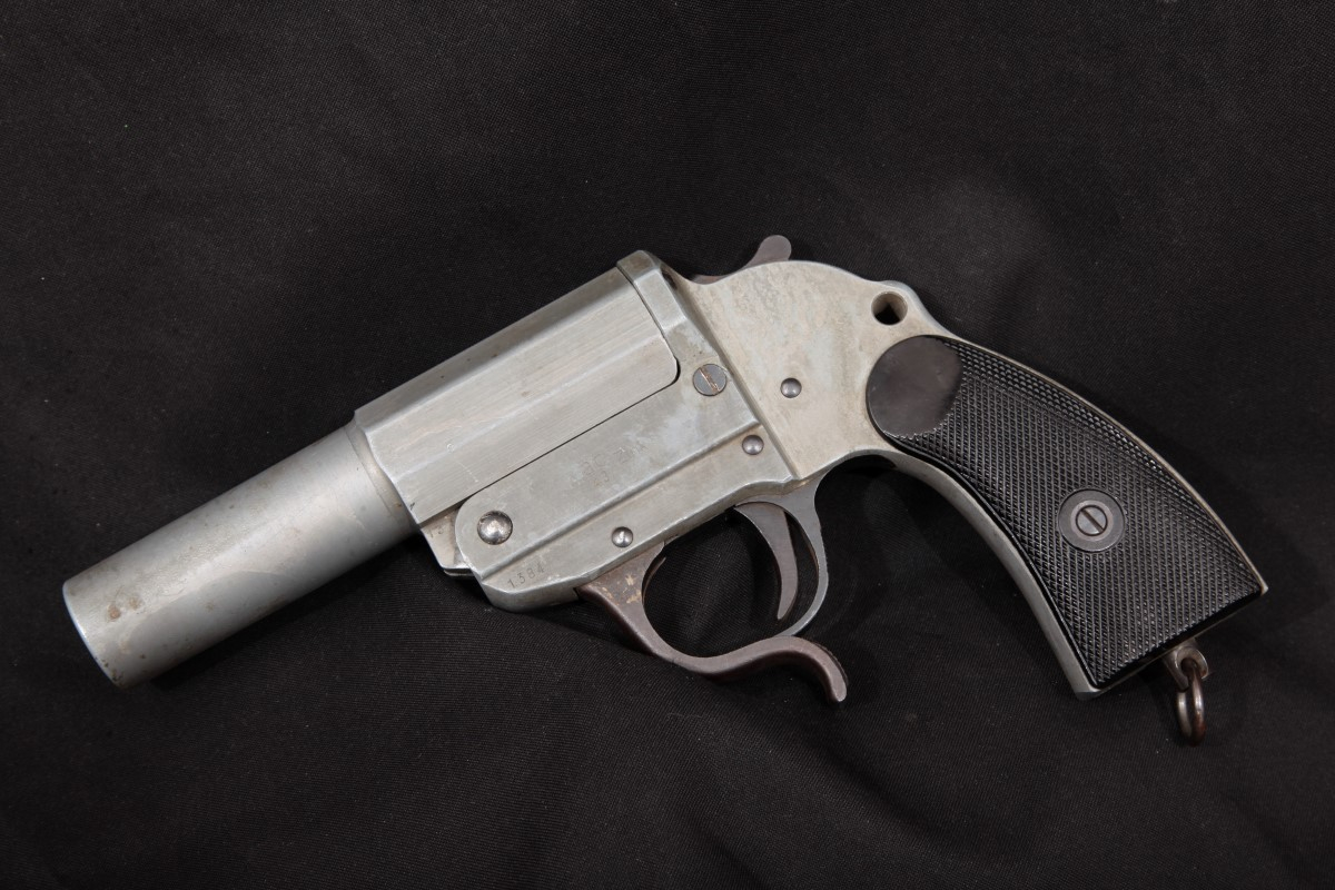 Walther Model Zink German Army Leuchtpistole Flare Pistol, Zinc Alloy